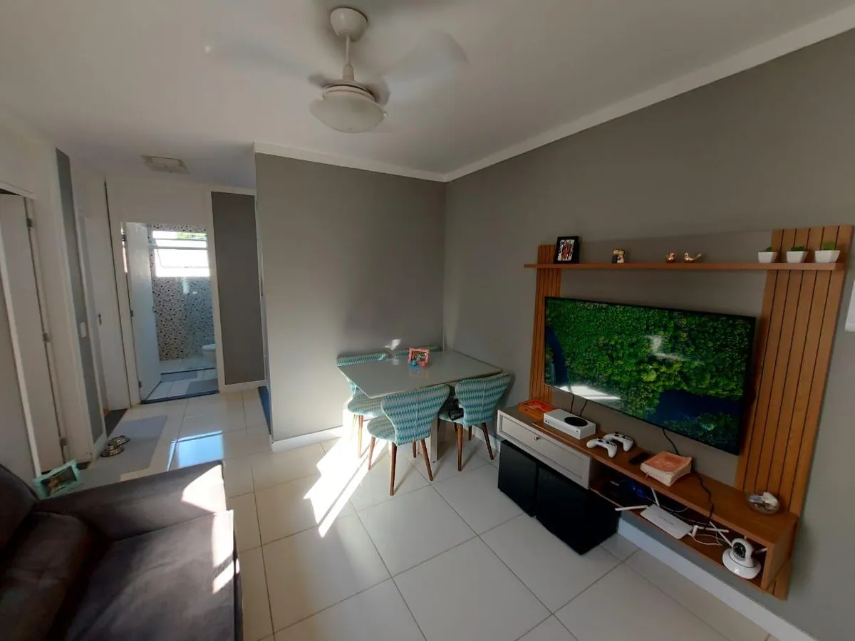 Apto. 2 dorm, sala cozinha e banheiro, área de serviço. Armários cozinha e quartos, chuveiro a gás e 1 vaga coberta. Jd. do Lago II Campinas, foto 1