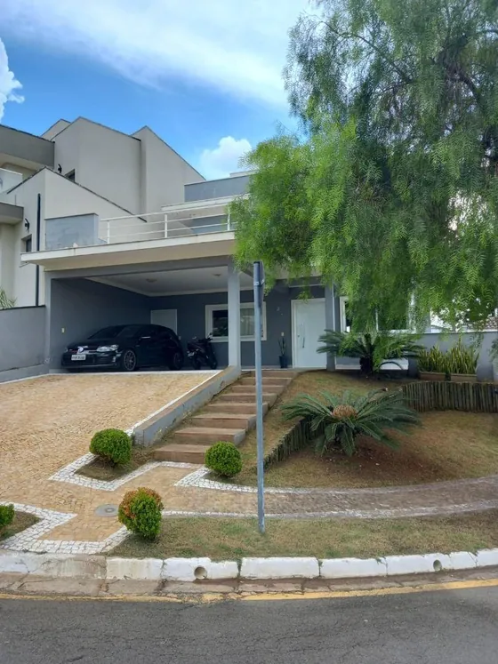 Casa c/ 3 suítes condomínio V. São Lourenço - Valinhos. AT: 400m2, AC:243m2. 2 salas, Coz. americana, Lavabo, Desp. , Lavand.  Ar. gourmet, Piscina.