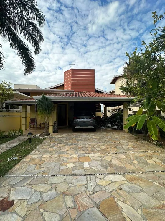 Casa com 3 dormitórios à venda, 195 m² por R$ 1.150.000 - Condomínio Residencial Terras do Oriente - Valinhos/SP
