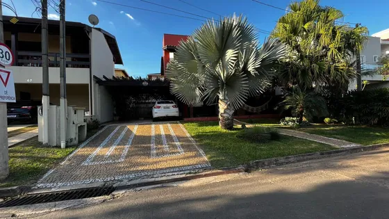 Casa com 3 dormitórios à venda, 221 m² por R$ 1.251.000,00 - Condomínio Vivenda das Quaresmeiras - Valinhos/SP