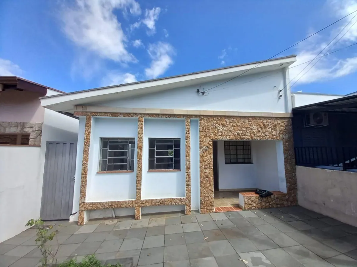 Casa 3 dormitórios, em excelente localização residencial ou comercial. Cômodos grandes, quintal amplo. Vila Santana em Valinhos., foto 1