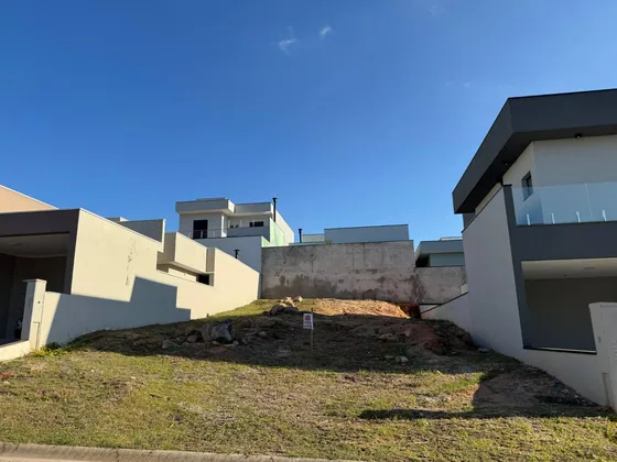 Lote/Terreno a venda com 312m² - Condomínio Colline di Parma - Valinhos