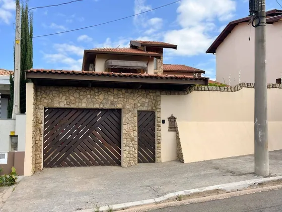 LINDA SOBRADO A VENDA EM BOLSAO DE SEGURANCA