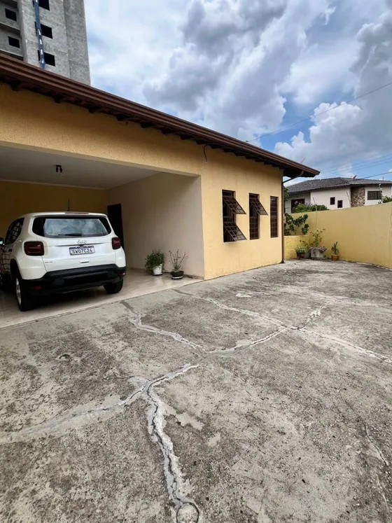 Casa com 3 quartos à Venda, Vila Genoveva - Valinhos