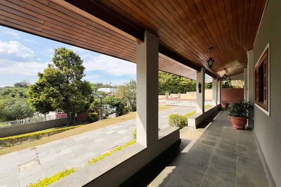 Casa de Condomínio com 6 dormitorios  à Venda - Condomínio Vista Alegre - Vinhedo/SP