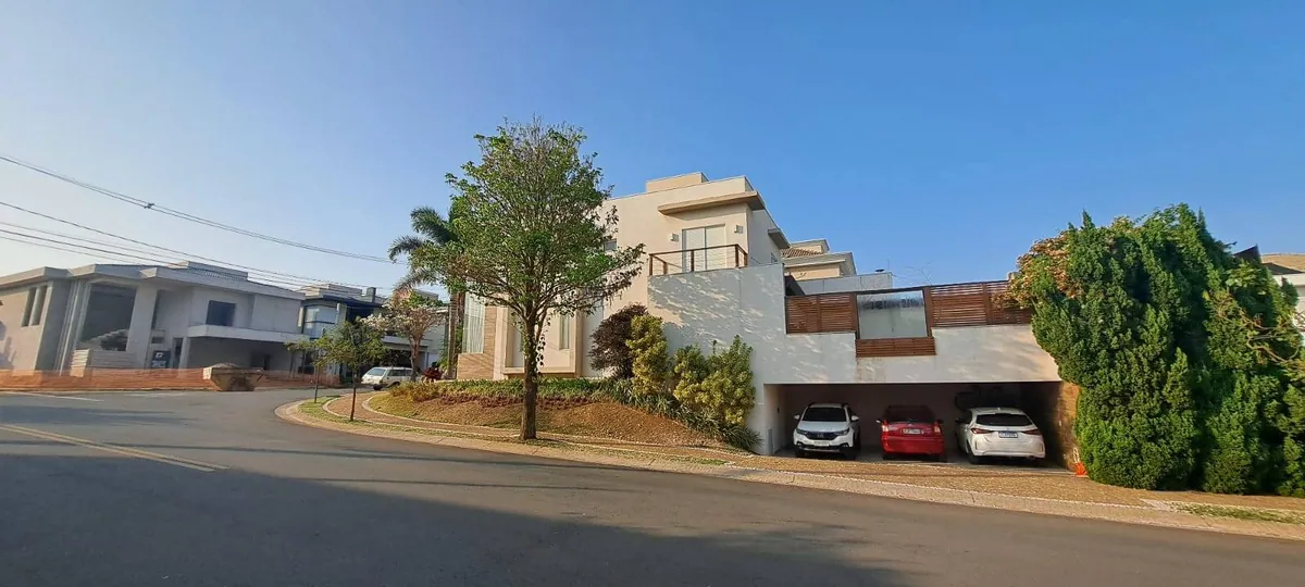 Casa de Condomínio com 4 quartos, foto 1