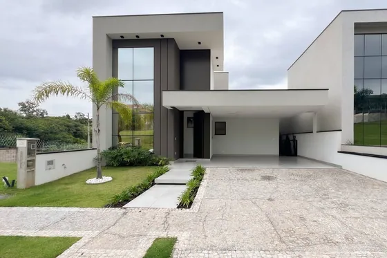 Casa com 3 suítes à Venda mobiliada - Condomínio Residencial Mon't Alcino - Valinhos