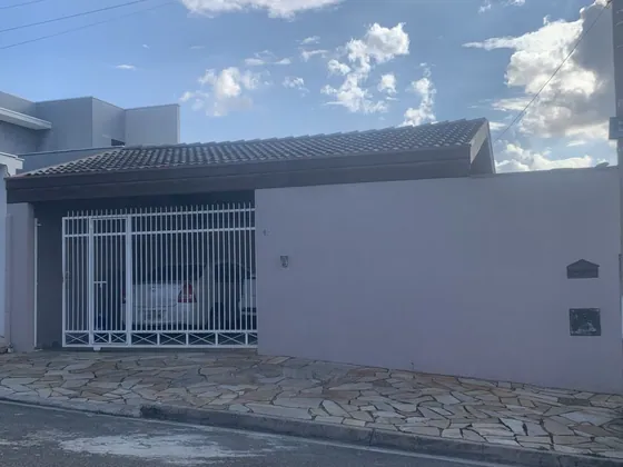 Casa com 3 quartos, Loteamento Residencial Água Nova - Valinhos