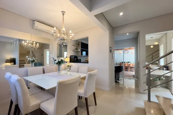 Casa de Condomínio com 3 Quartos, Jardim Lorena - Valinhos