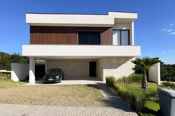 Casa de Condomínio