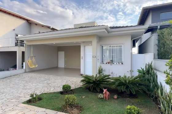 Casa de Condomínio com 3 quartos, Lenheiro - Valinhos