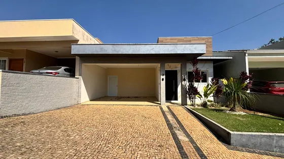 Casa terrea a venda no Condominio Santa Clara em Valinhos